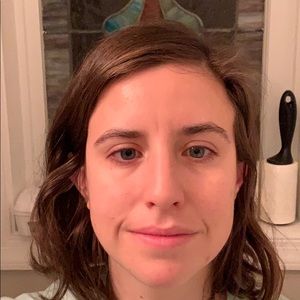 Meet your Posher, Cassandra